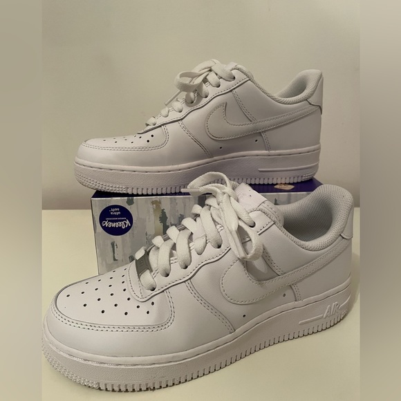 Nike Air Force 1 ‘07 Sneaker (Women) - US Size 6M, white - Picture 2 of 6